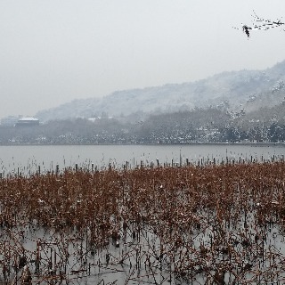 The snowy West Lake 4